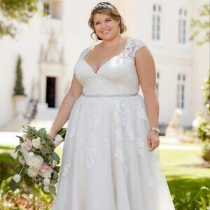 Stella York Romantic Lace Wedding Dress with Cameo Back